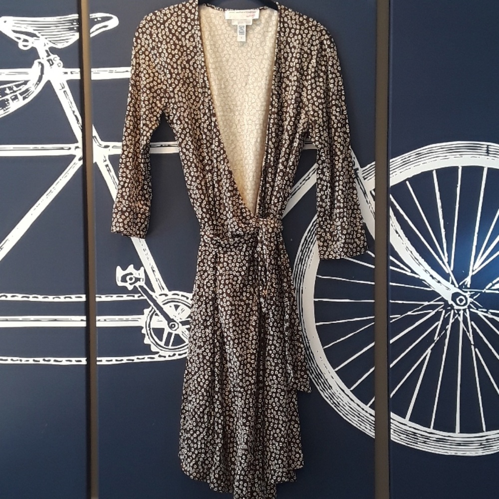 Diane Von Furstenberg Maternity Chocolate Wrap